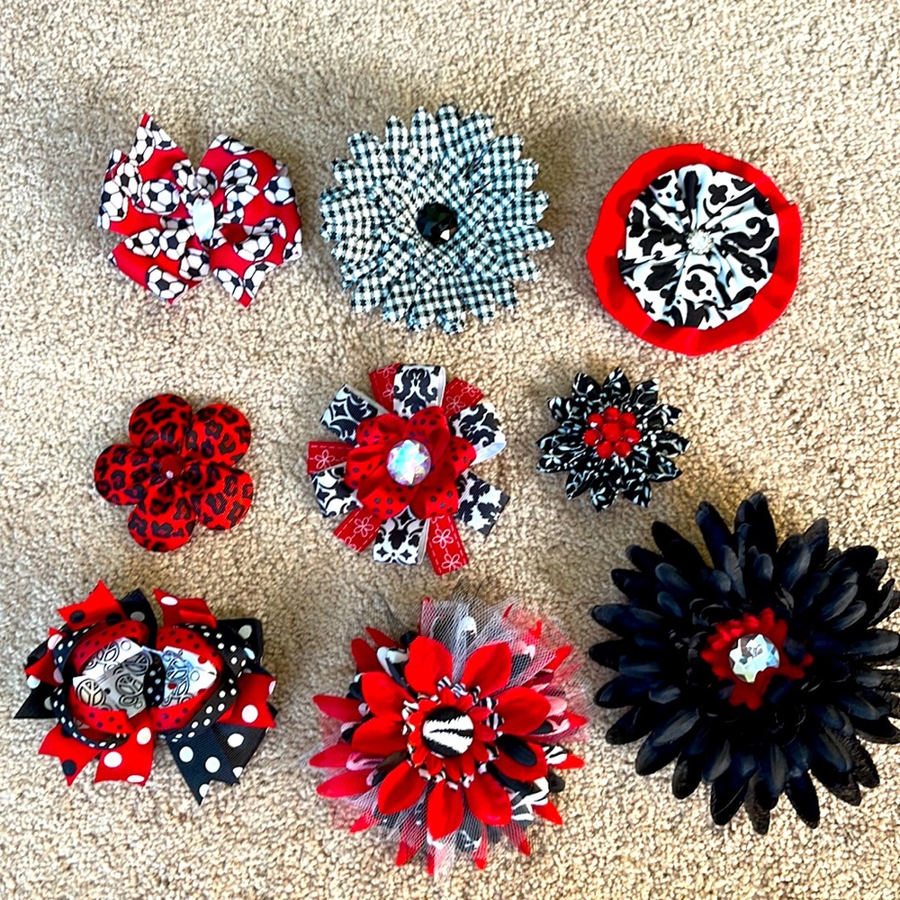 Custom Red White Black hair bows  - Never worn or like new hairbows for girls.